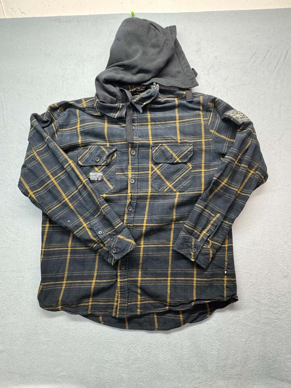 Howitzer Hooded Flannel Shirt Size 2X Black Yellow Plaid
